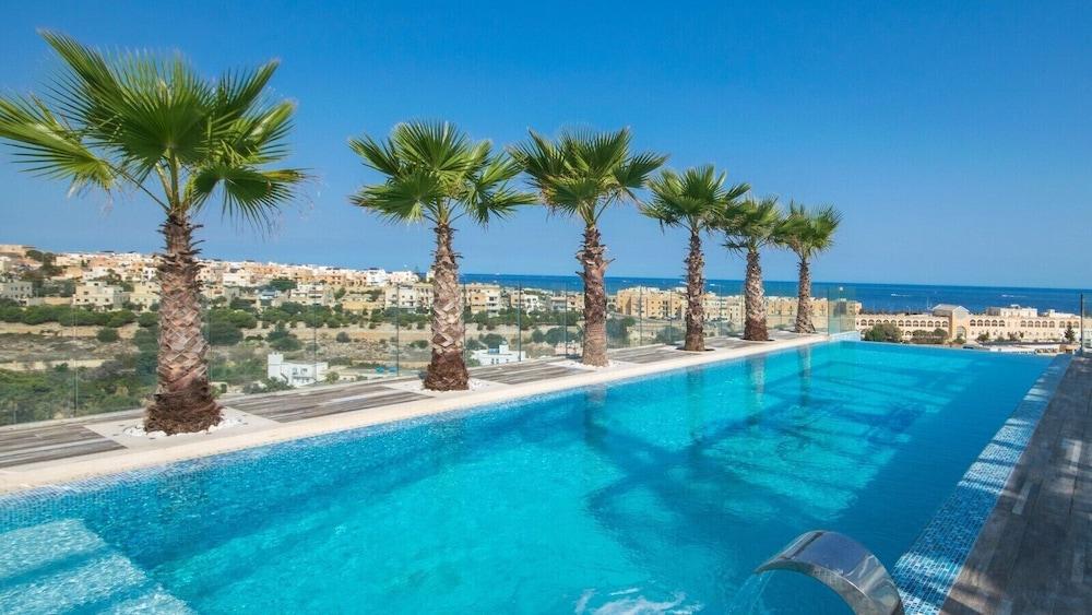 Hugo's Boutique - Adults Only San Ġiljan