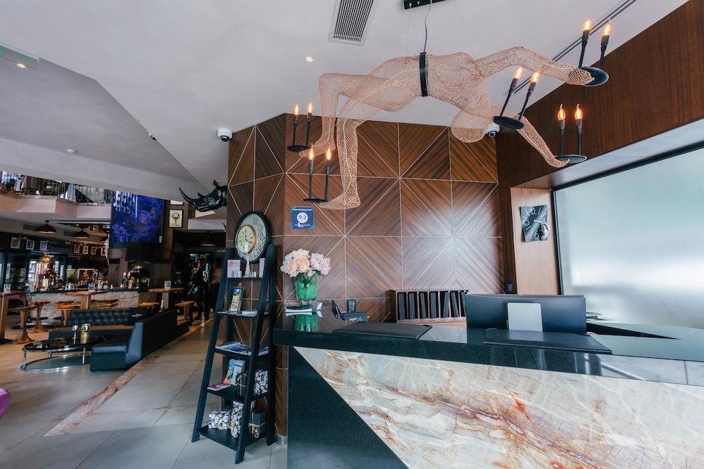 Hugo's Boutique - Adults Only 4* San Ġiljan